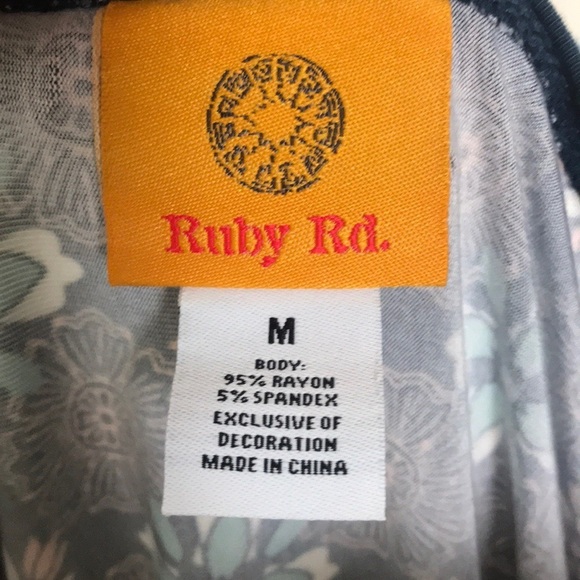 Ruby Rd. Blue Pink White Pattern Top Blouse Medium - Picture 5 of 5